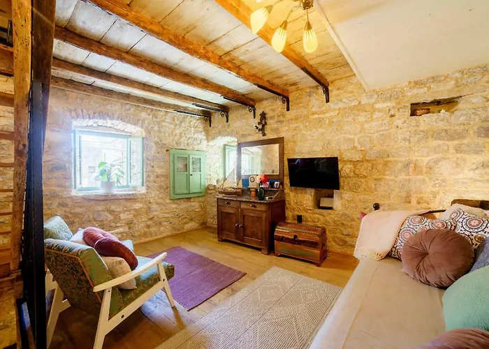 Stone House Kala Kaštela