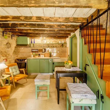 Stone House Kala Holiday home Kastela